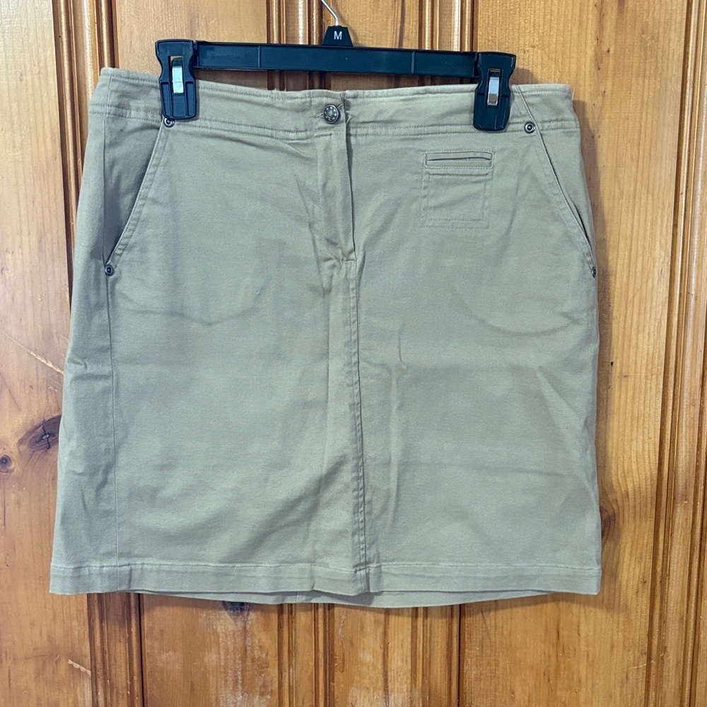 Larry Levine Dark Khaki Skort - Stretchy - Size 10
